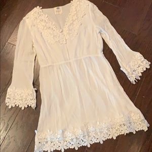 White Sadie Robertson dress